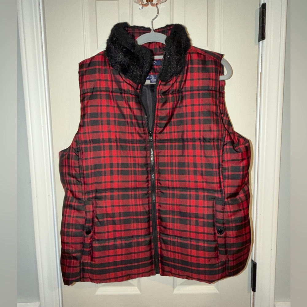 Chaps Red and Black Plaid Quilted Jacket Liner